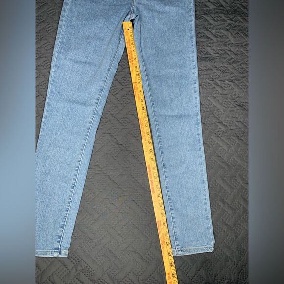 Levi’s 720 Light Blue Women Jeans - Picture 9 of 12